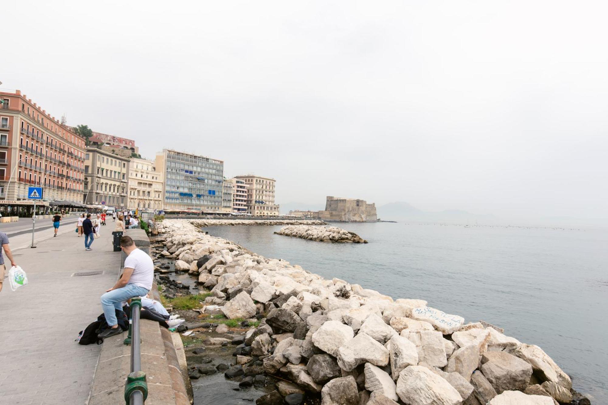 Calaba Chiaia Lejlighed Napoli Eksteriør billede